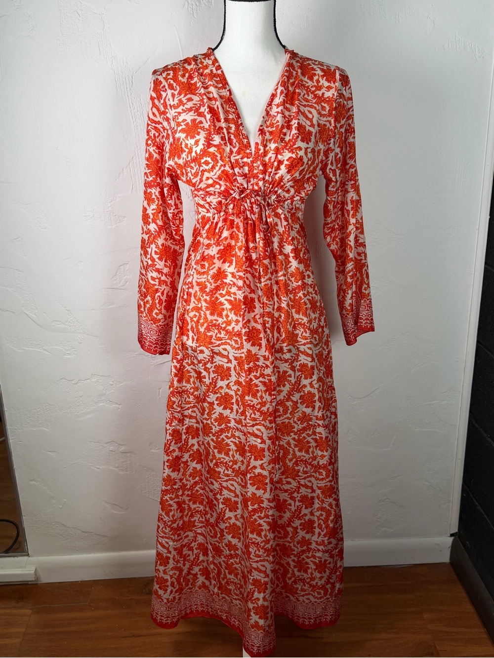 Stunning Italian Silk Red/Orange Floral V-Neck Drawstring Dress - size small 4/6 - Picture 12 of 16